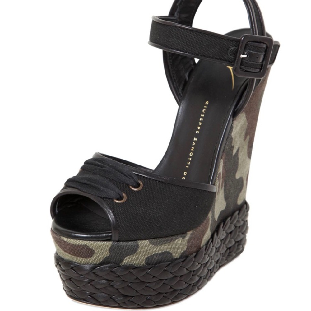 Authentic Giuseppe Zanotti camouflage wedges